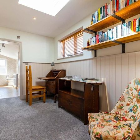 Host & Stay - St Joseph'S Cottage West Runton Exterior photo