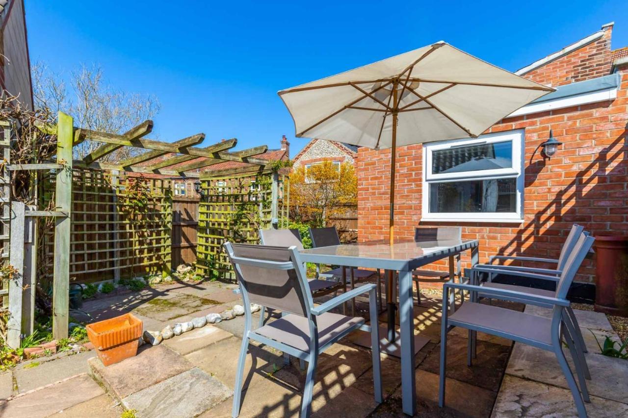Host & Stay - St Joseph'S Cottage West Runton Exterior photo